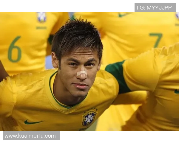 小圆脸的足球明星预测之旅揭秘未来球场巨星的潜力与魅力