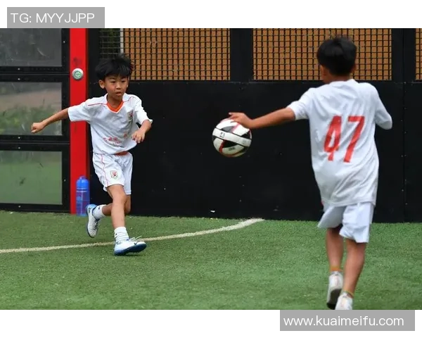 平四小学足球明星的成长之路与梦想追逐的精彩故事